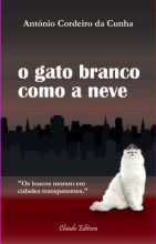 O Gato Branco Como a Neve